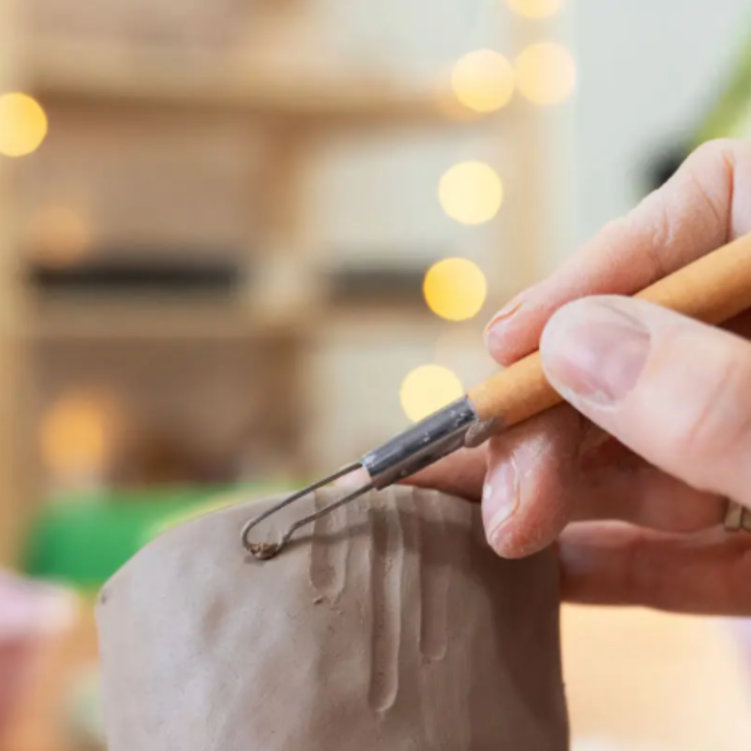 Le kit de poterie en argile autodurcissante